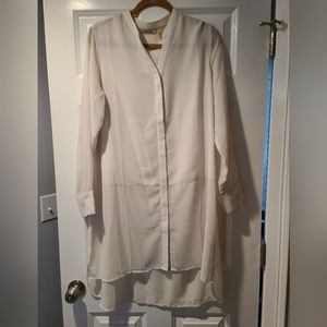 Size Large Soft Surroundings button down tunic